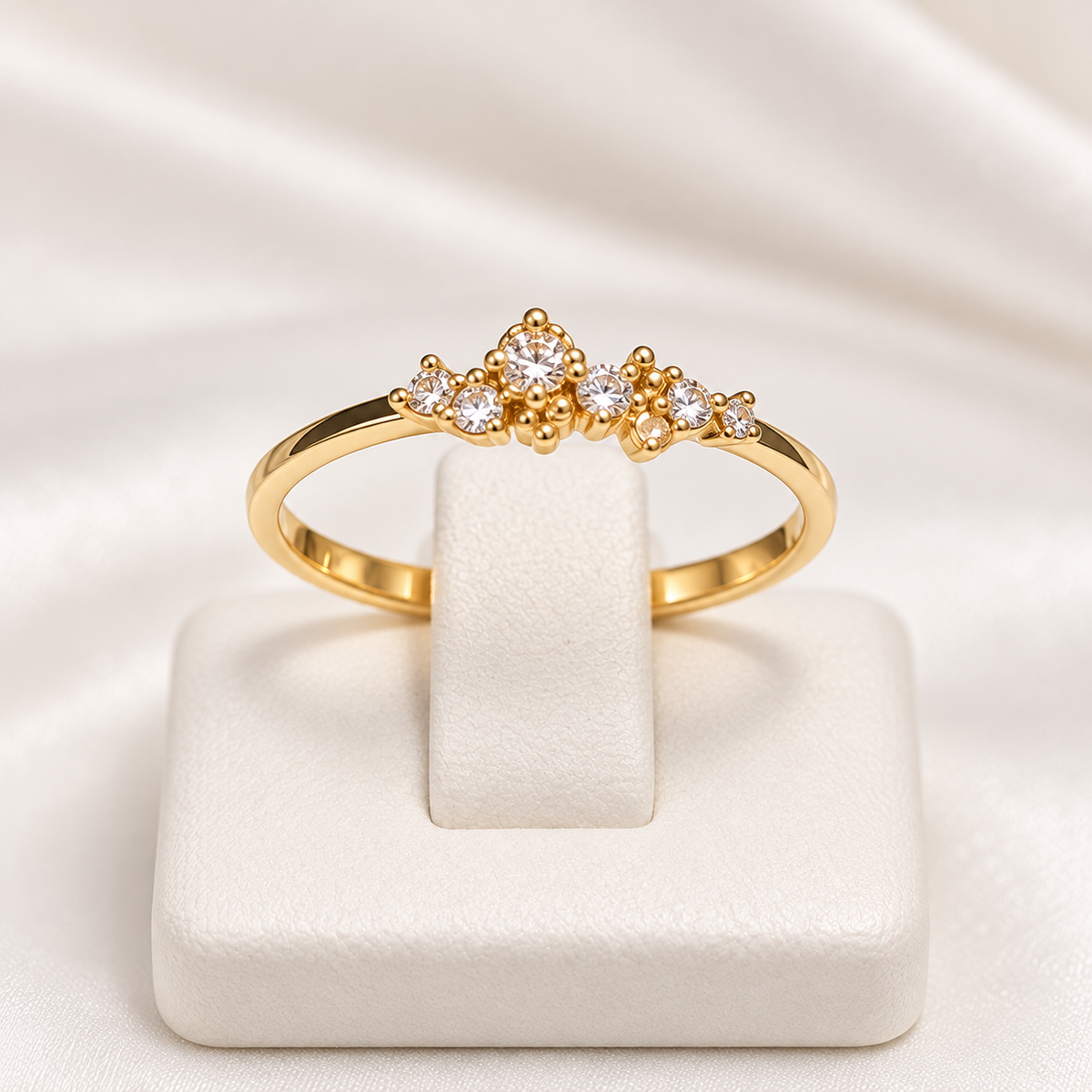 Anillo de 15 Años con Piedras en Oro Amarillo 18K