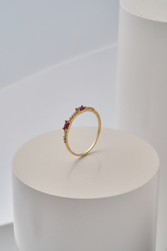 Anillo piedra rectangular roja, blanca