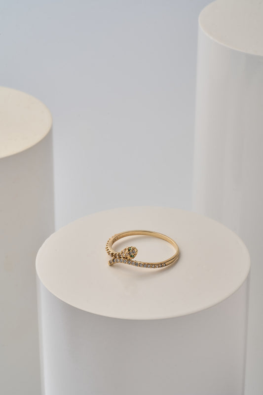 Anillo serpiente, piedra blanca, verde