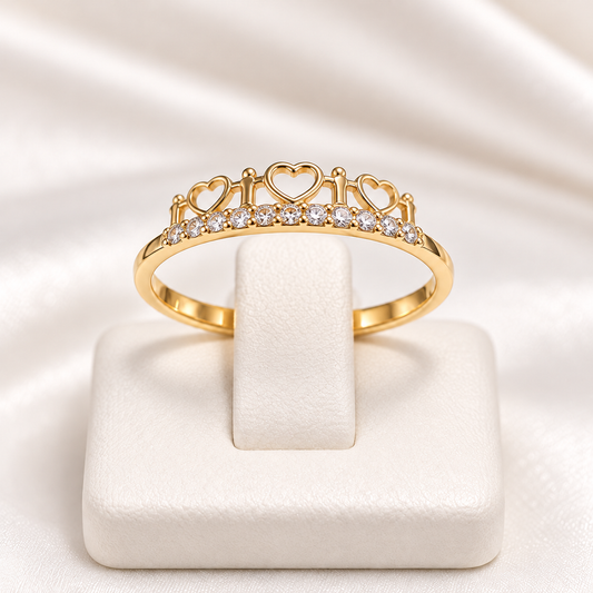 Anillo de 15 Años con Corazones en Oro Amarillo 18K