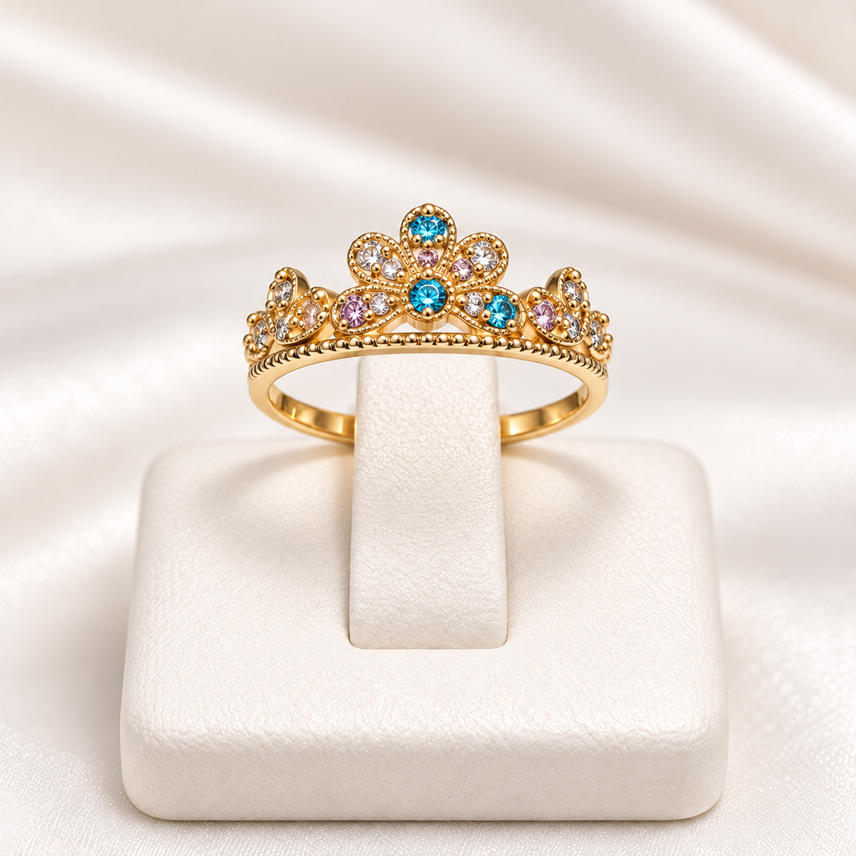 Anillo de 15 Años Corona Floral en Oro Amarillo 18K