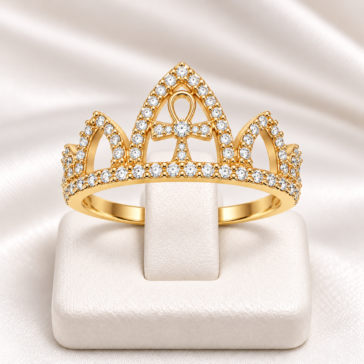 Anillo de 15 Años Corona con Piedras en Oro Amarillo 18K